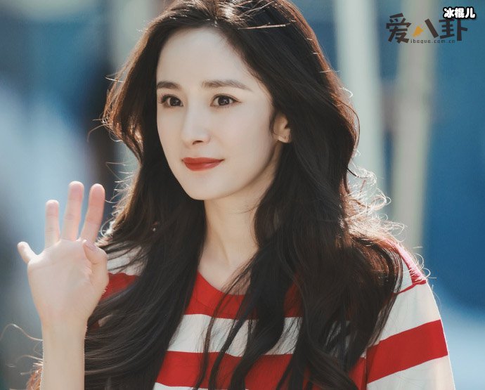 杨幂臭脚外号由来, 意外曝光女儿名
