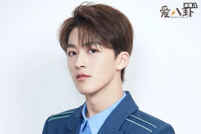 何洛洛为什么错过高考? 详情曝光2021年高考也没有参加？