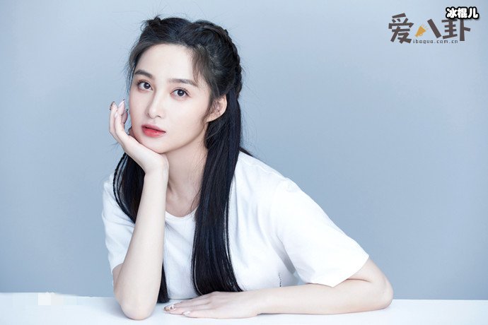 孙嘉璐拍戏被扇50次巴掌, 小女霓裳的这位女配有点惨