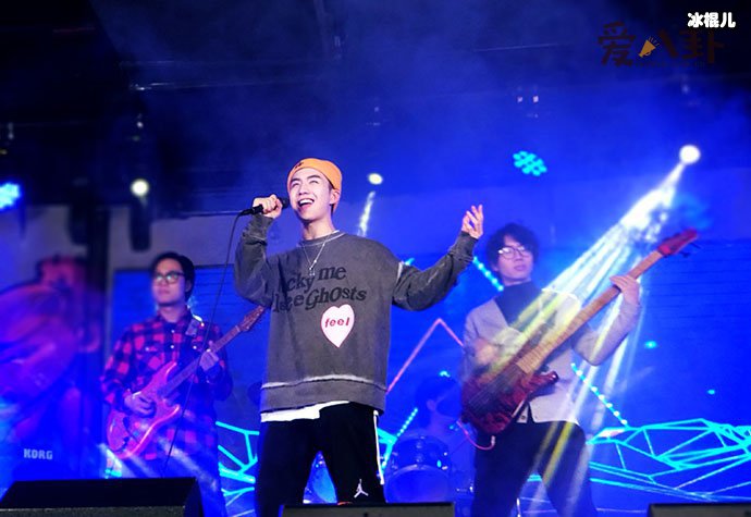 吴岱林为什么一直戴帽子？ 揭秘吴岱林戴帽原因