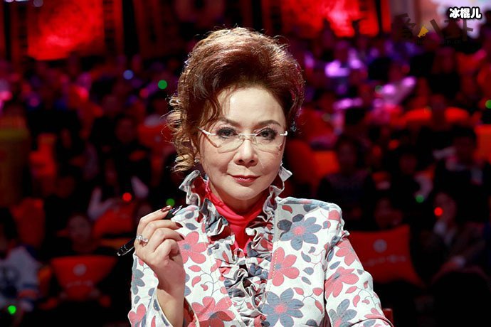 潘长江蔡明什么关系？ 他们是两口子吗为何如此有默契