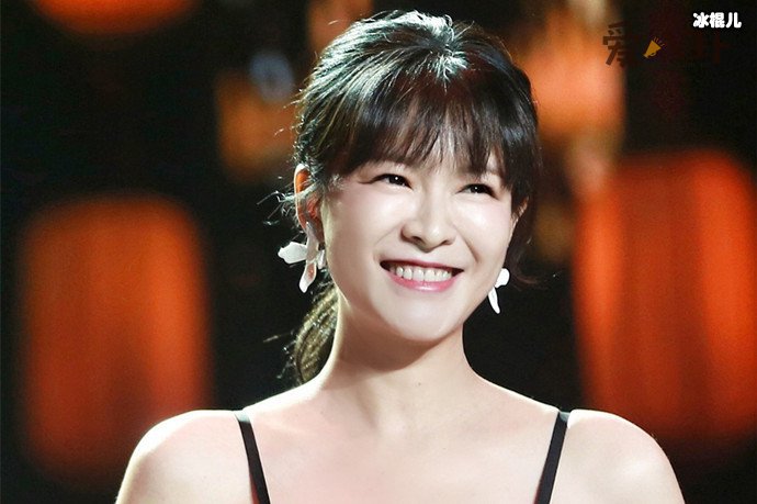 李艾身家丰厚