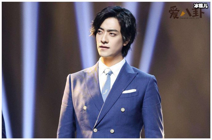 仝卓喊话郑云龙怎么回事？ 郑云龙方否认稿件作者却这样回应