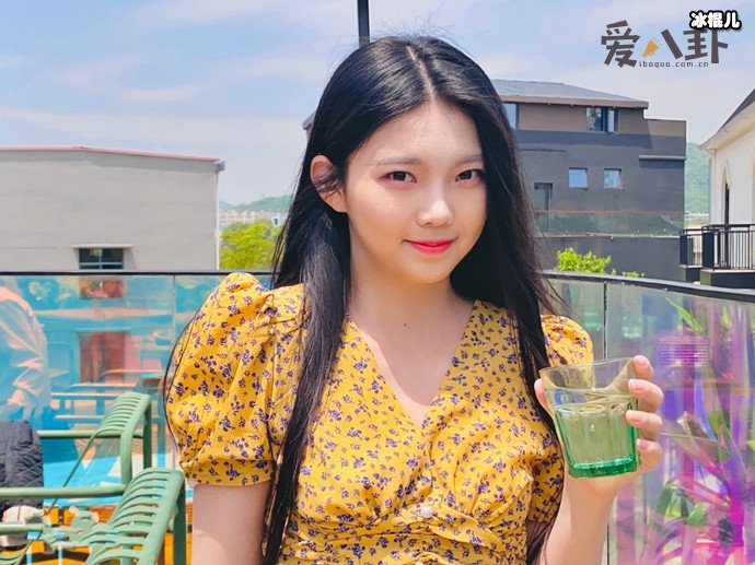 嘉羿李熙凝恋情曝光是怎么回事？ 嘉羿不是正和孔雪儿传绯闻吗