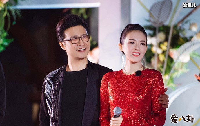 汪峰今天发新专辑, 终于上热搜喜提大奔获妻子发文