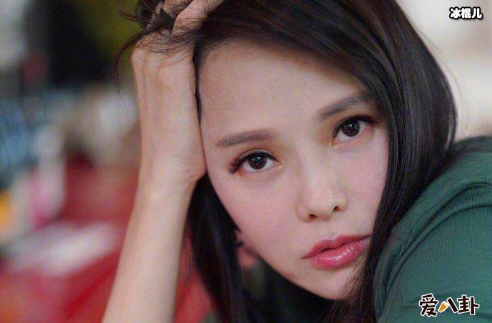 秦昊伊能静怎么好上的？ 起底两人相识过程相差几岁