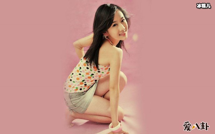 刘美含写真