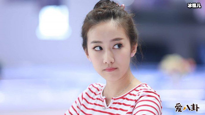 刘美含写真