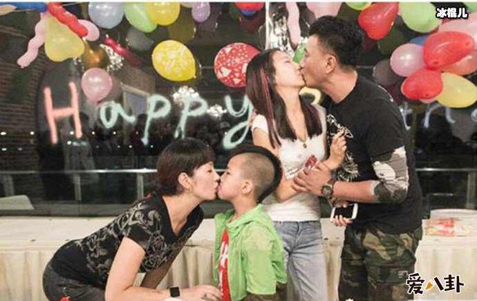 贝克汉姆亲吻小七引争议, 胡军也这么干过!
