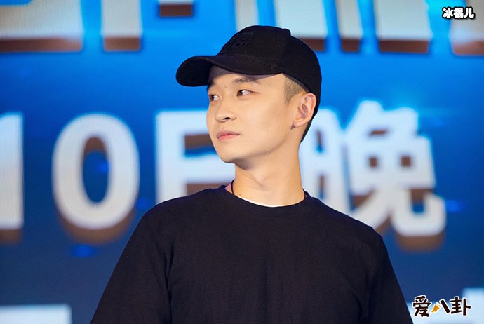 董子健我不配打扰了？ 网友们的评论简直神回复笑了