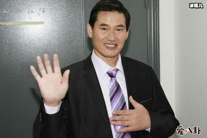 大衣哥活动照