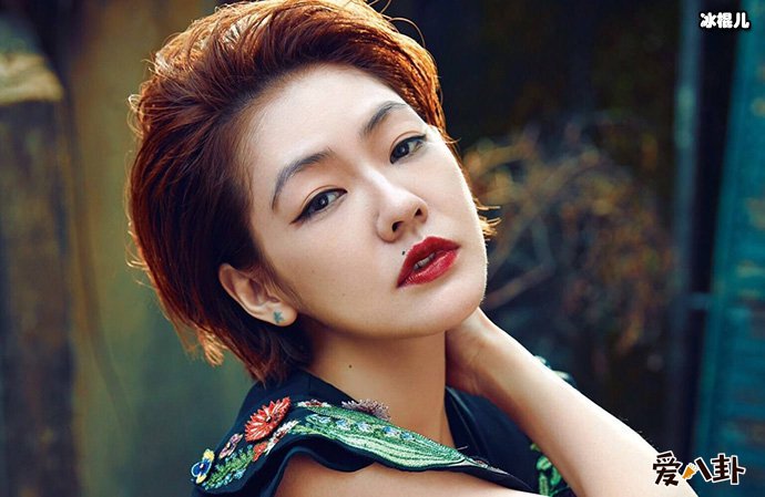小s三个女儿如今近况如何?没想到如今却长这样！