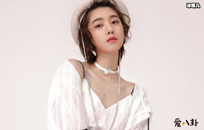 李凯馨写真