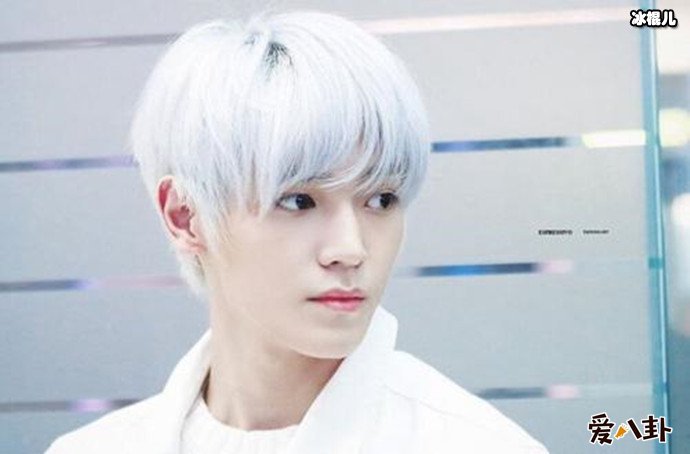 李泰容