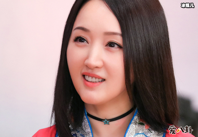 杨钰莹为何一直单身？网传受过情伤48岁依旧如少女为何无人敢娶？
