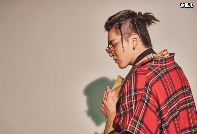 吴亦凡鹿晗等四大流量明星，要被新生代流量明星冲垮了？