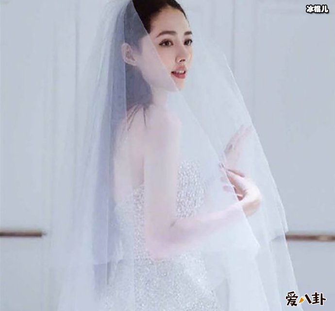 郭碧婷婚纱照曝光, 自曝正在筹备婚礼为何网友纠结婚纱