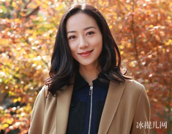 韩雪一家三口同框照片曝光 韩雪老公万山是谁个人资料简历图片