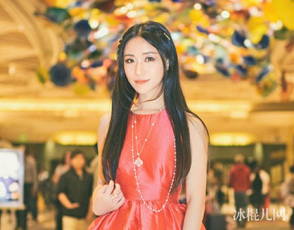 冰棍儿网 综艺 > 正文    姓名:李春晓   生日:1989年9月2日   年龄