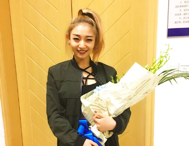 创造101杨冰是哪里人 中樱桃杨冰个人资料年龄身高简介