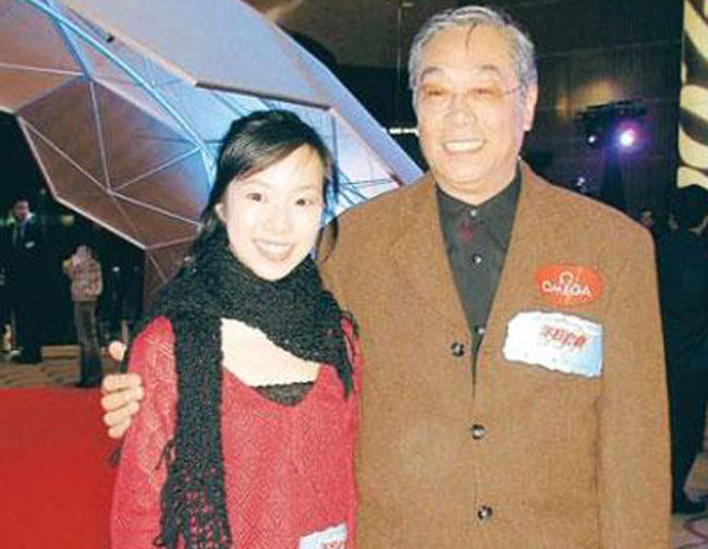 曾江的子女叫什么名字 香港演员曾江个人资料年轻时照片