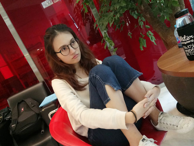 李沫颔整容了么丑吗 李沫颔哪里人个人资料介绍近照