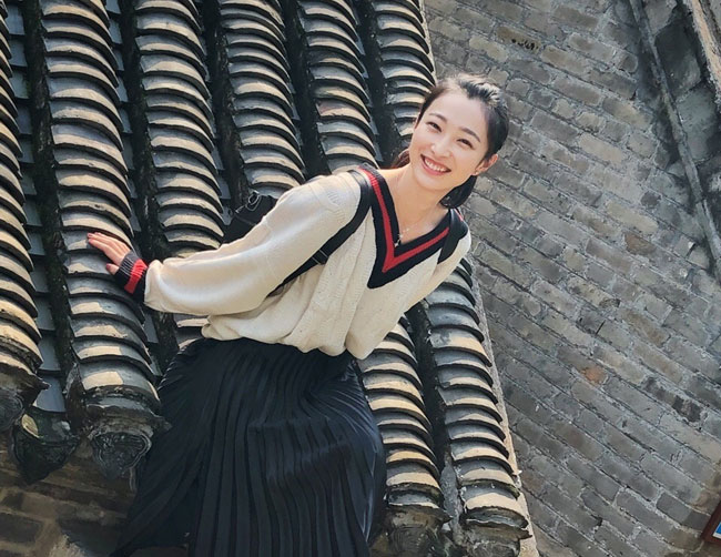 王梓桐几几年出生的今年多少岁 她是哪里人个人资料简介老公是谁