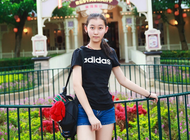 童星杨烁是谁的女儿父母是谁 小歌手杨烁今年几岁了个人资料图片