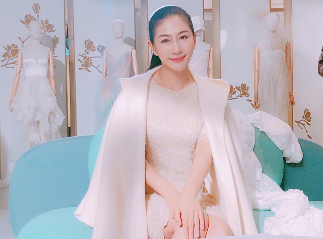 刘钧老婆兰玉资料照片曝光低调实力派戏外妻子身份来头惊人