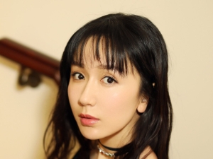 娄艺潇谈过的男朋友 女神屡被传绯闻却从而承认过恋情