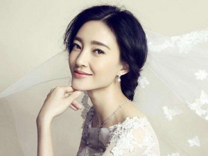 王丽坤闪婚对象是谁 圈外男友资料起底这是在一起多了