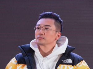 苏有朋交过几个女朋友 情史揭秘有一段恋情维持很多年