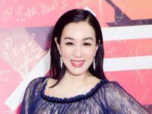 钟丽缇生了几个孩子 大女儿叫什么名字 据说改名姓张