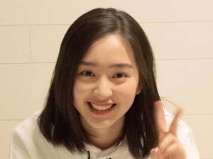 邓恩熙是不是改了年龄 其真实年龄以及个人资料起底
