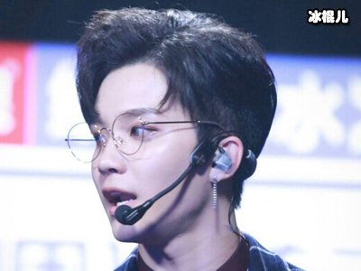 周彦辰为什么叫周小花 外号由来曝光许冰晗是他女友吗