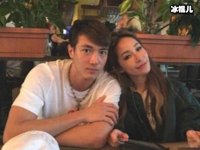 萧亚轩黄皓姐弟恋为何遭那么多人反对，二人感情已经不复存在？