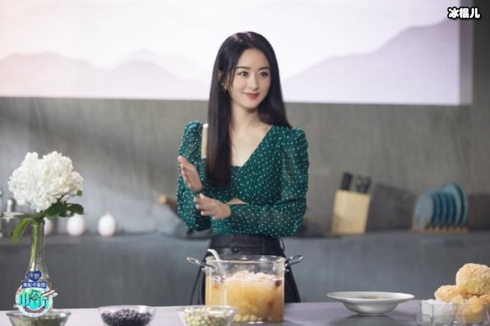 赵丽颖惊喜加盟《中餐厅4》，黄晓明店长职位不保了？