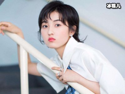 张子枫获半数娱乐圈明星认可赞扬，新生代小花实至名归