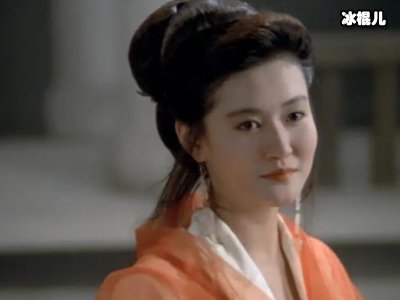 港圈女神李丽珍女儿许倚榕正脸照，比肩李丽珍年轻为何不入演艺界？