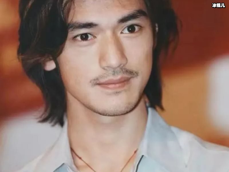 小金城武喜好收卡片礼物，没想到老师回答像大便引不满！