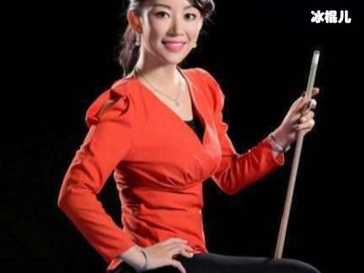 潘晓婷登上成人杂志封面，写真照片曝光身材完美让人目不转睛！