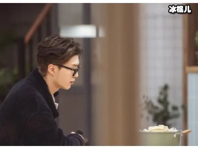 《朋友请听好》易烊千玺直白坦露谢娜无舞感，想要安慰又不知所措
