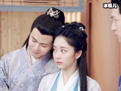 《锦衣之下》陆绎为袁今夏挡镖，这喂药的方式太甜蜜！