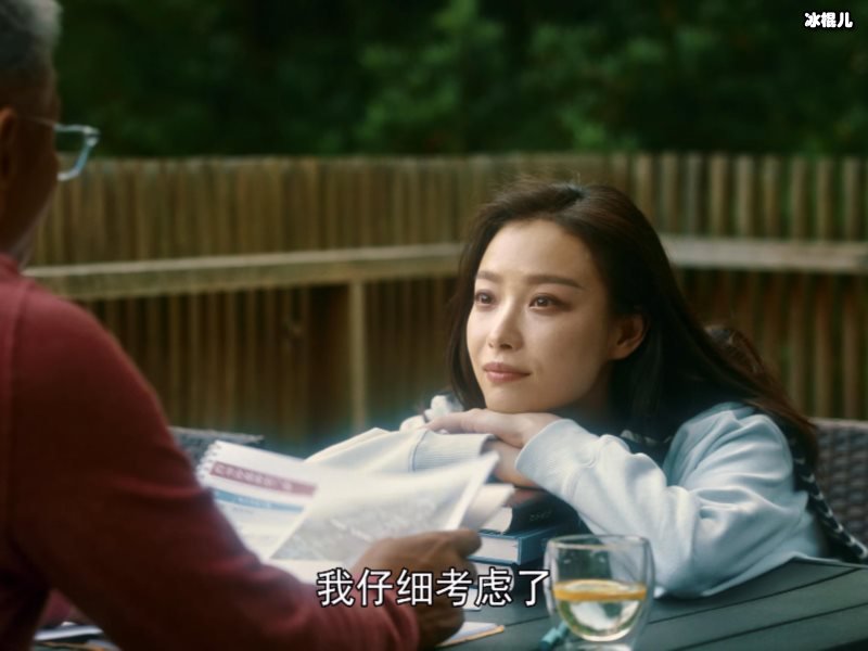 《流金岁月》晒双女主剧照，刘诗诗倪妮姐妹花高能同框！