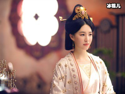 《锦绣南歌》李沁变身侠士，与皇帝秦昊爱恋情仇！