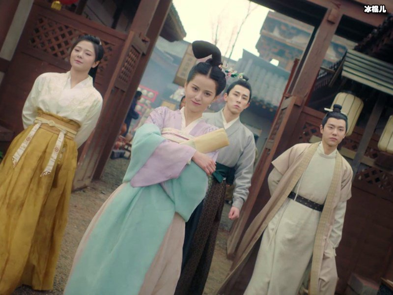 《惹不起的殿下大人》涂思熠替林铮铮挨打，恢复记忆后深情拥吻！
