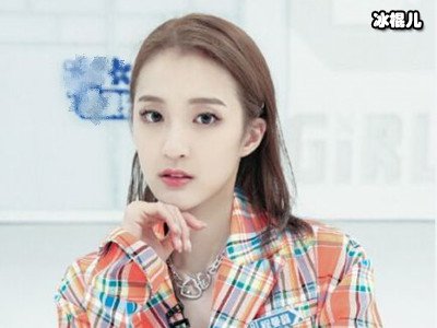 《青春有你2》中一轮游的她是明星亲戚，张若昀亲自给她打call