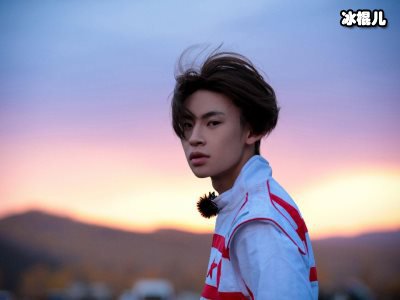 7岁与TFBOYS合作，8岁与王一博同台！