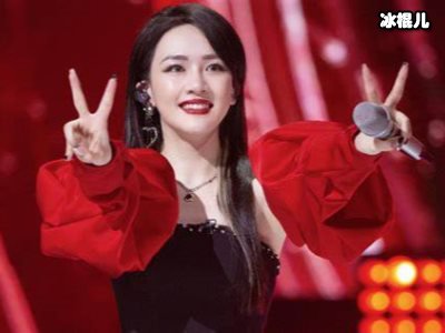 《浪姐》金晨瘦太突出，别人是坐椅子她是被椅子包围！