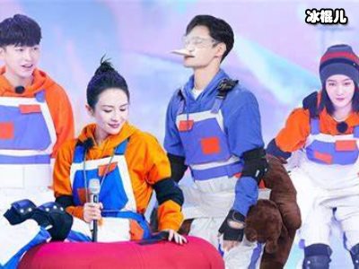 《快乐大本营》孟鹤堂搭档曾毅带来女团舞，太惊艳了！